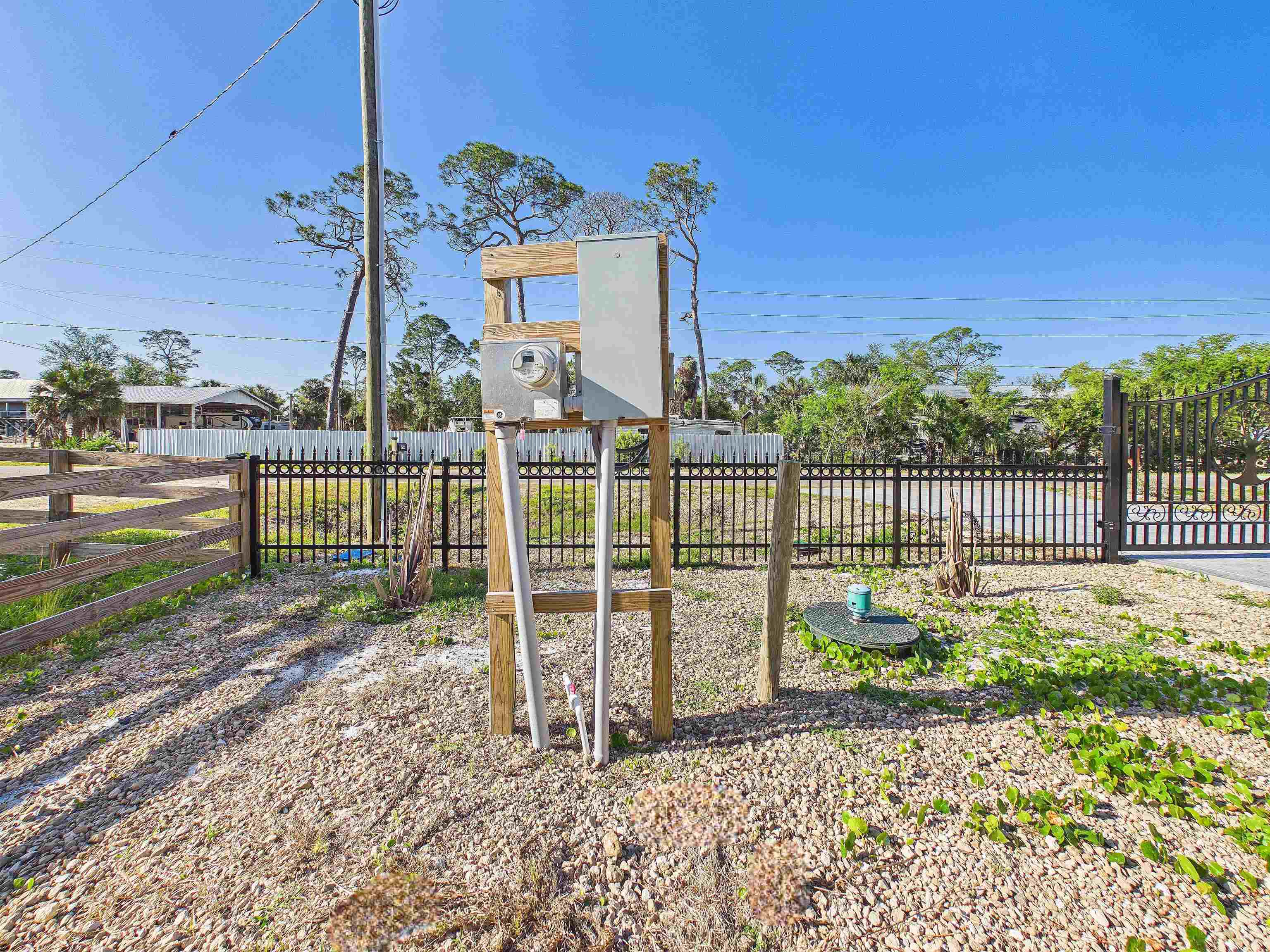 348 Cedar Island Road Perry, FL 32348 - Photo 11 of 19 Gallery Image 11