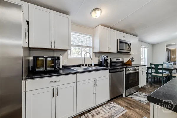 $309,900 | 230 Pine Needle Drive, Ellabell, GA 31308