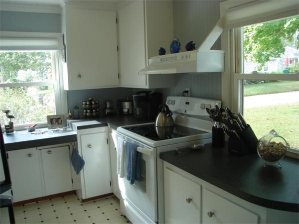 2 Mason St Extension Wareham, MA 02532 - Photo 6 of 16 Gallery Image 6