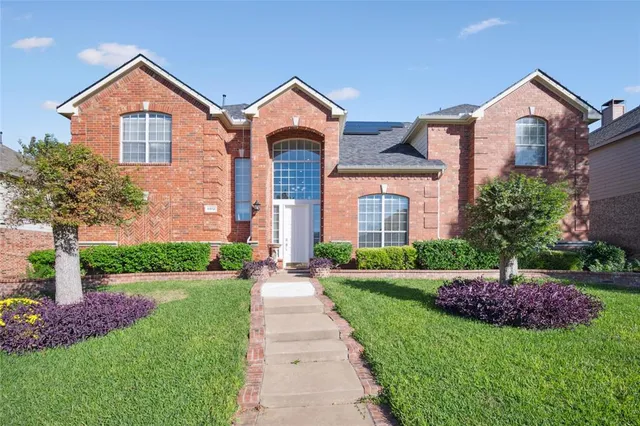 $875,000 | 8812 Bluffcreek Lane, Plano, TX 75024