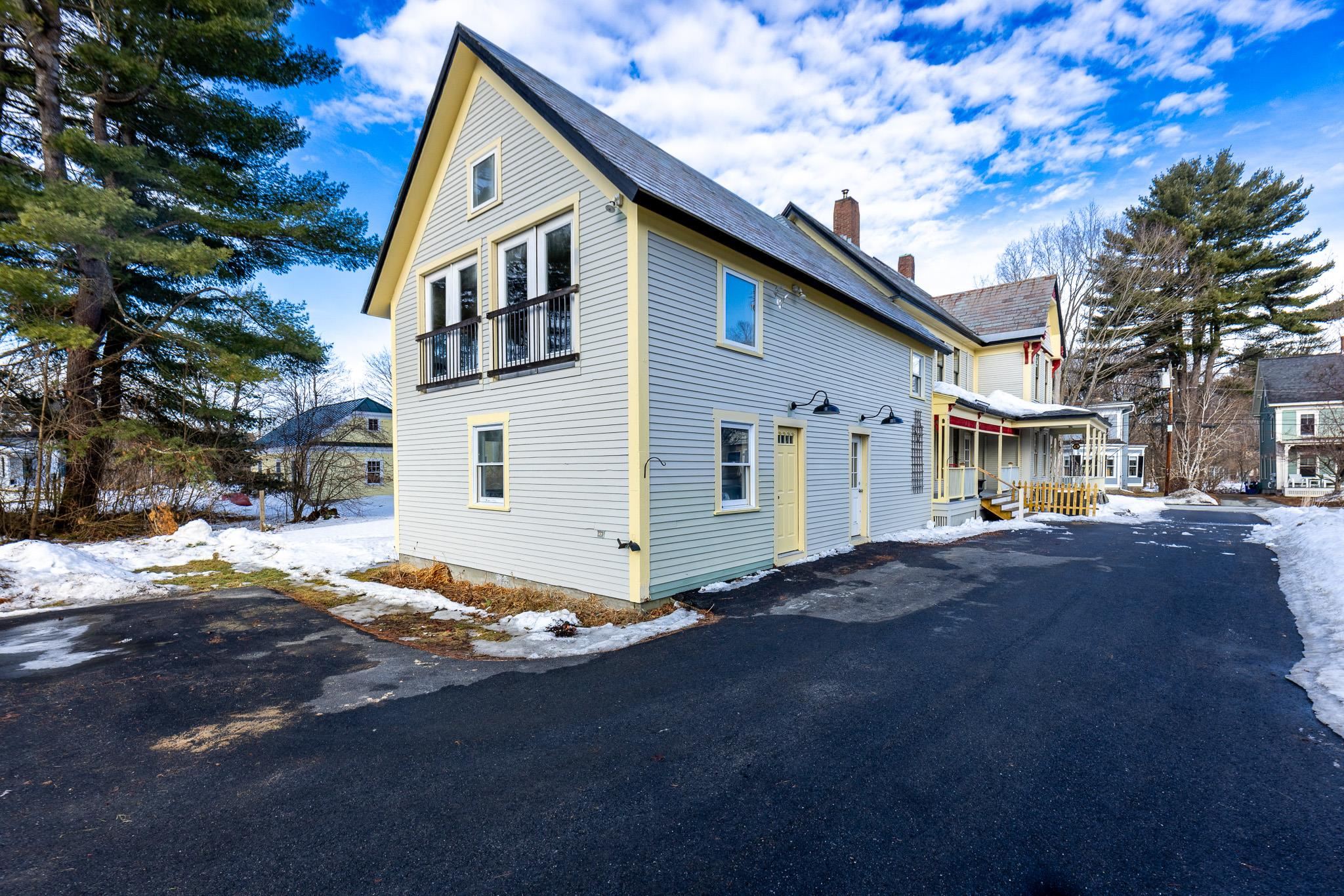 10 Abbott Street Lebanon, NH 03766 - Photo 4 of 60