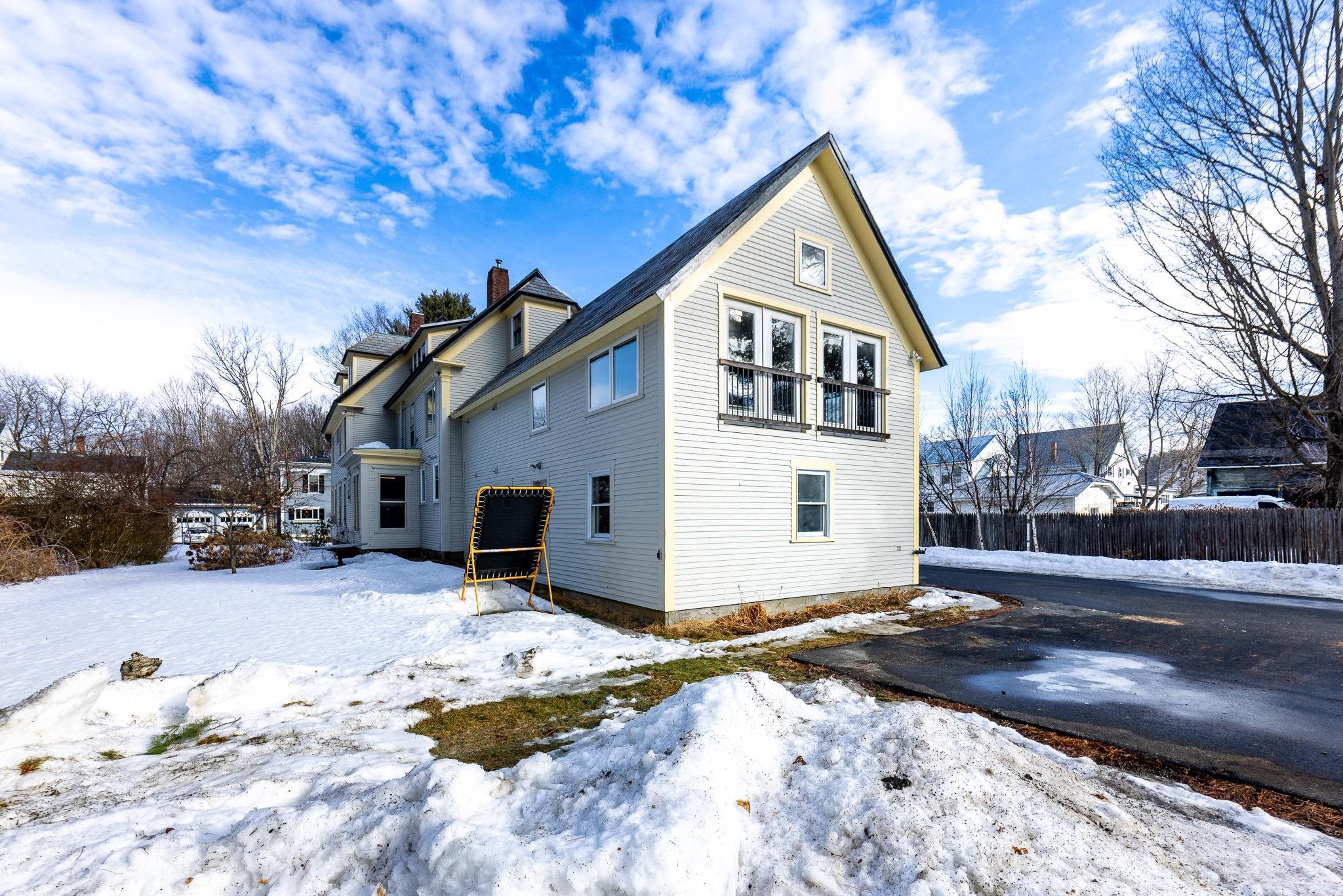 10 Abbott Street Lebanon, NH 03766 - Photo 5 of 60