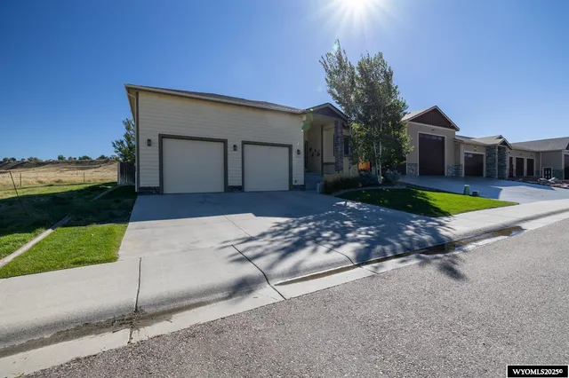 $509,900 | 2883 Casa Grande Drive, Casper, WY 82604