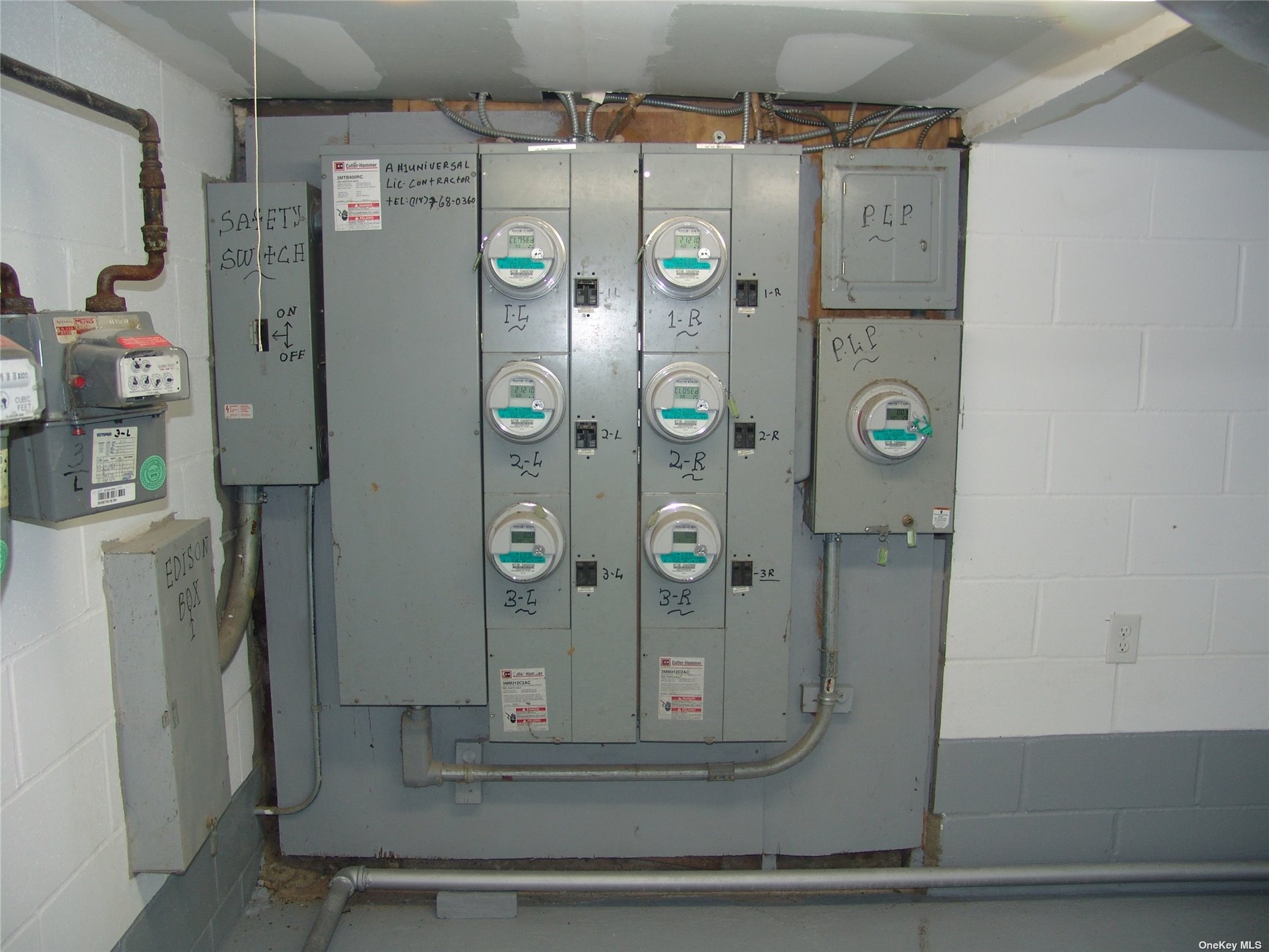 1724 8th Avenue, Unit 6 Brooklyn, NY 11215 - Photo 29 of 36 a bathroom with a shower