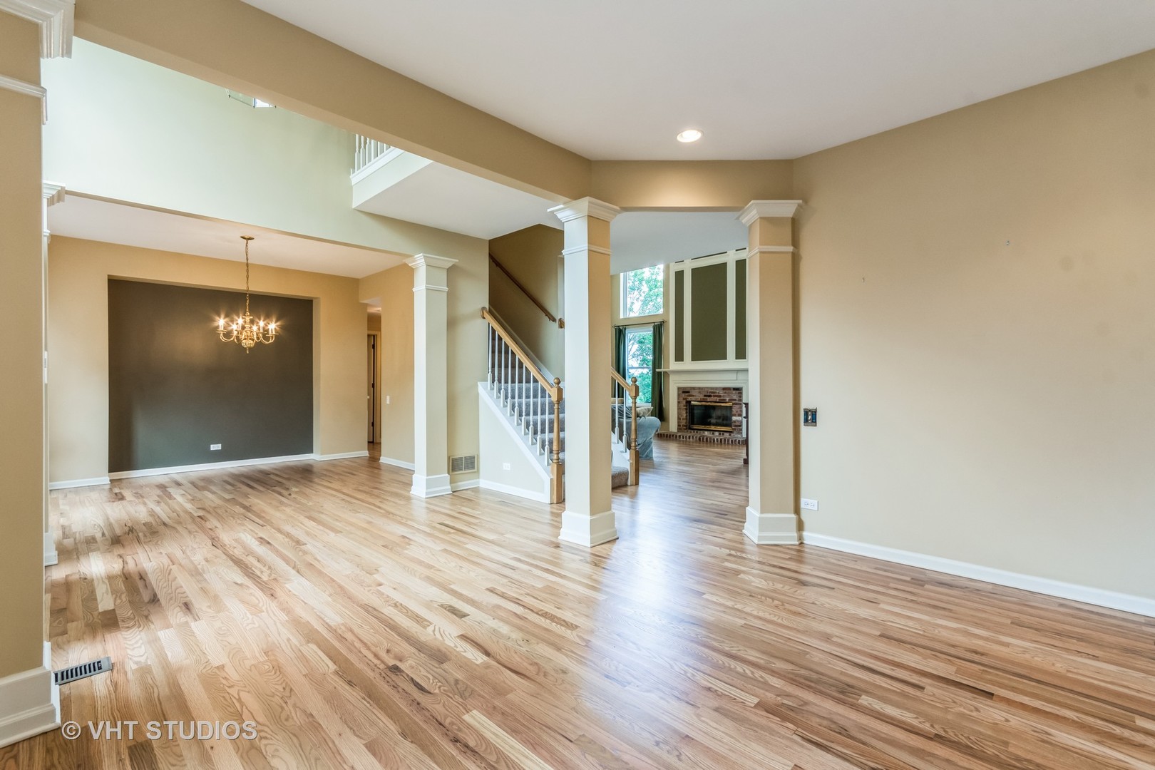 1117 Umbdenstock Road Elgin, IL 60123 - Photo 5 of 22