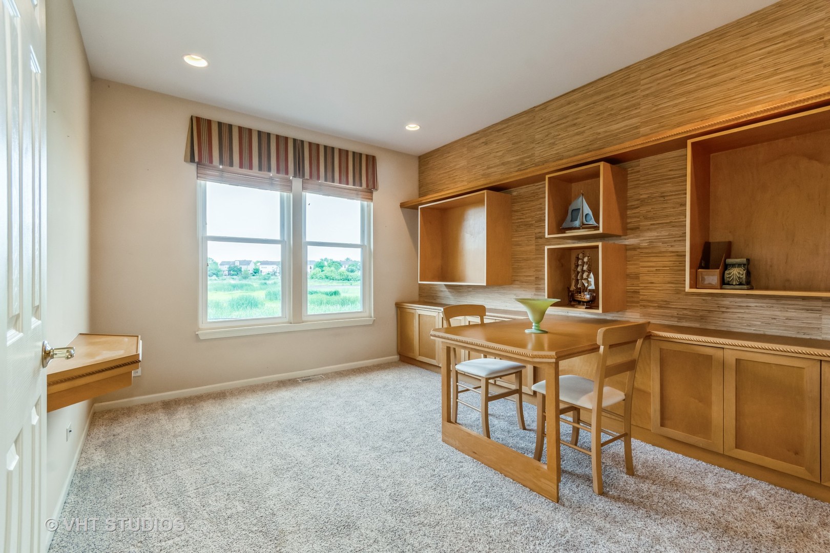 1117 Umbdenstock Road Elgin, IL 60123 - Photo 6 of 22