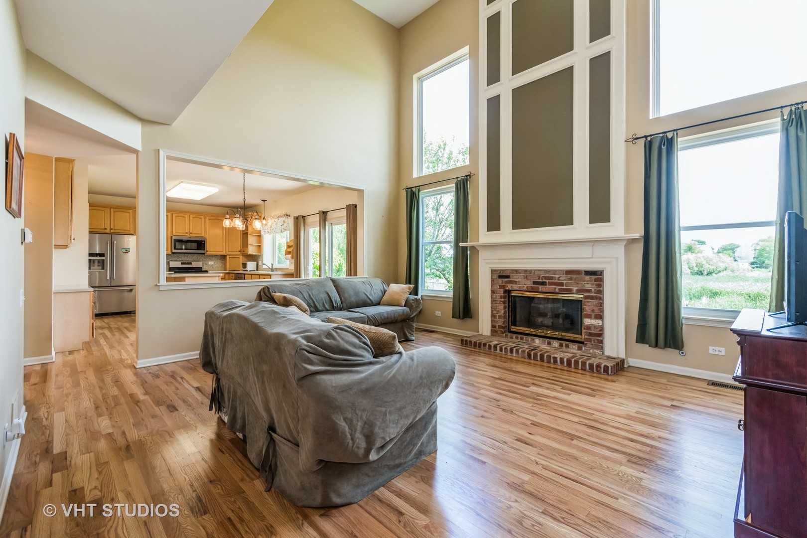 1117 Umbdenstock Road Elgin, IL 60123 - Photo 7 of 22
