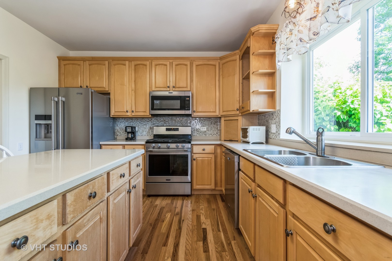 1117 Umbdenstock Road Elgin, IL 60123 - Photo 9 of 22