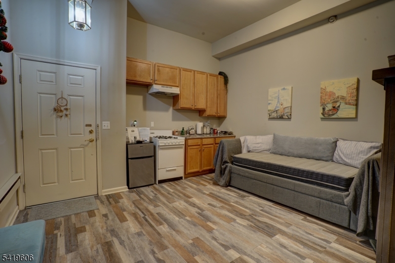 119 Conover Terrace Lebanon, NJ 08833 - Photo 5 of 7