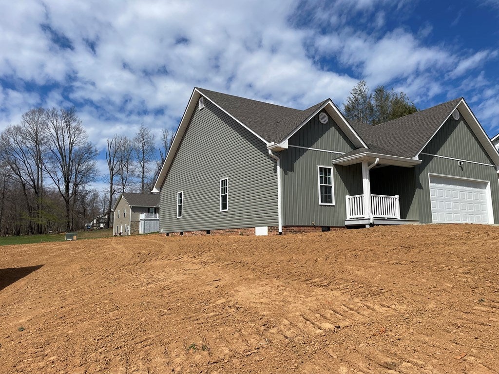 22 Waterwheel Road Galax, VA 24333 - Photo 4 of 30 Gallery Image 4