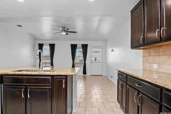 $1,995 | 252 Elisabeth Run, San Antonio, TX 78253