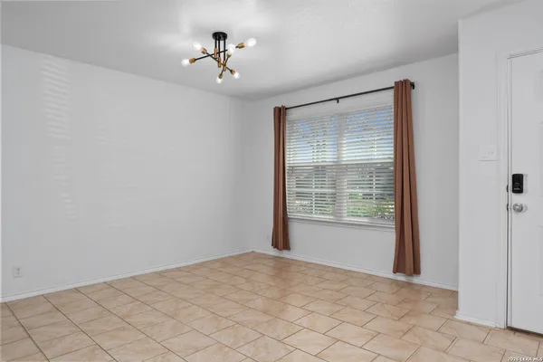 $1,995 | 252 Elisabeth Run, San Antonio, TX 78253