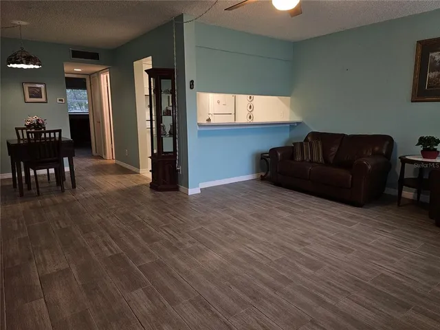 $1,450 | 2525 West Bay Drive, Unit C12, Belleair Bluffs, FL 33770