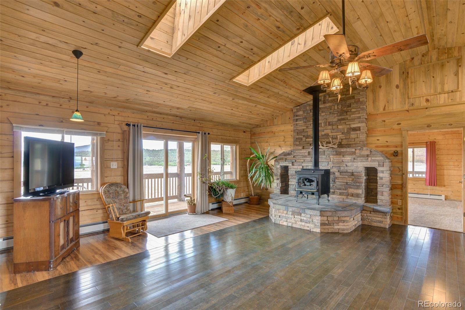 1143 Wagon Wheel Road Hartsel, CO 80449 - Photo 12 of 40 Gallery Image 12