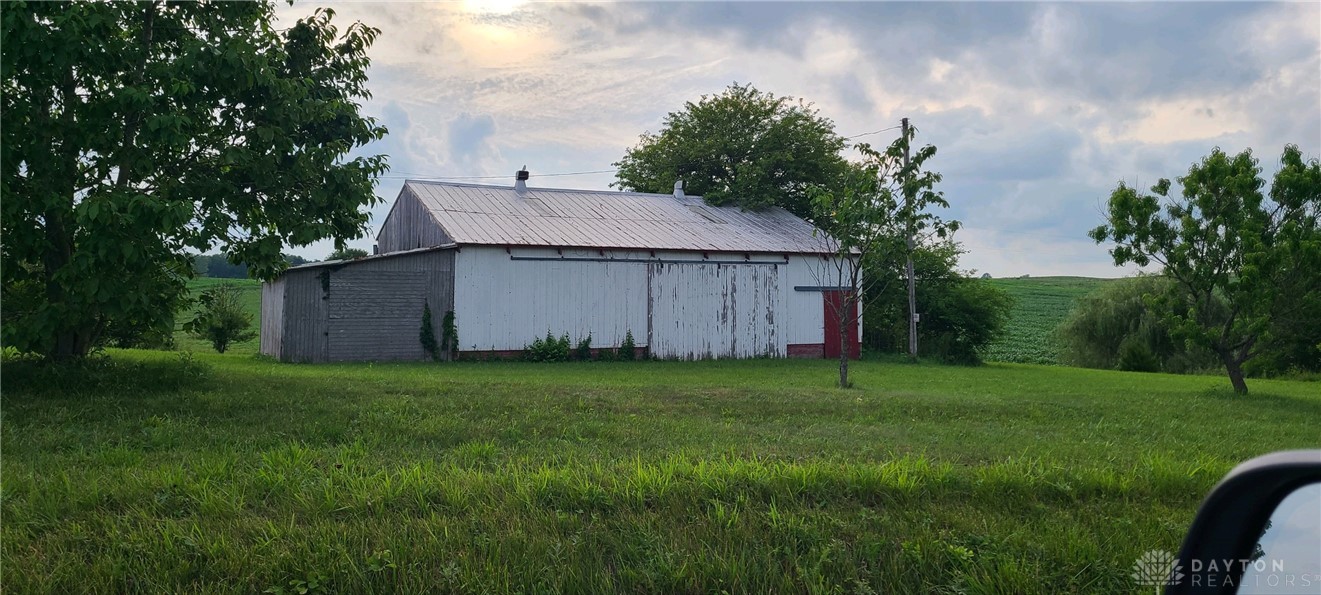 933 Borradaile Road Eaton, OH 45320 - Photo 4 of 61 Gallery Image 4