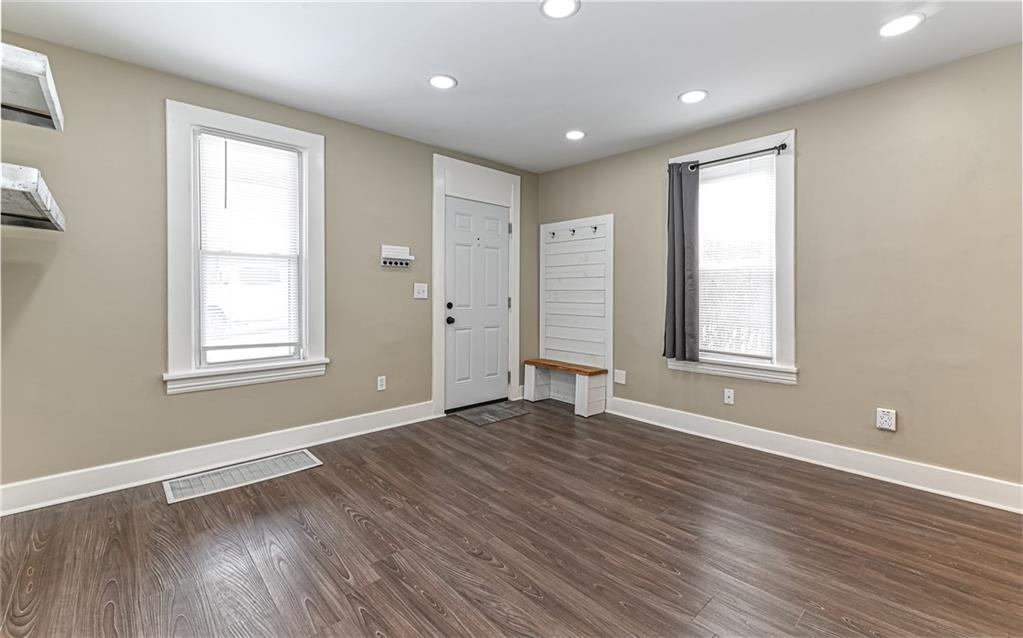 1014 Linden Street Monaca, PA 15061 - Photo 2 of 22