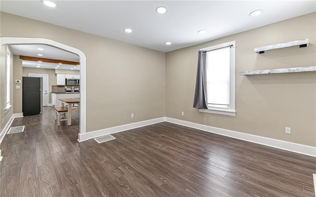 1014 Linden Street Monaca, PA 15061 - Photo 4 of 22