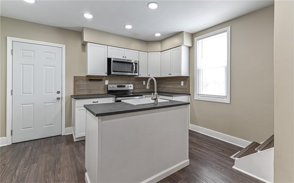 1014 Linden Street Monaca, PA 15061 - Photo 8 of 22