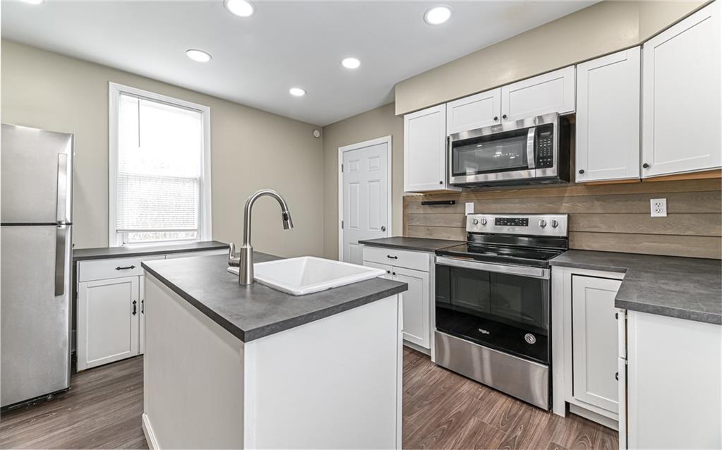 1014 Linden Street Monaca, PA 15061 - Photo 9 of 22