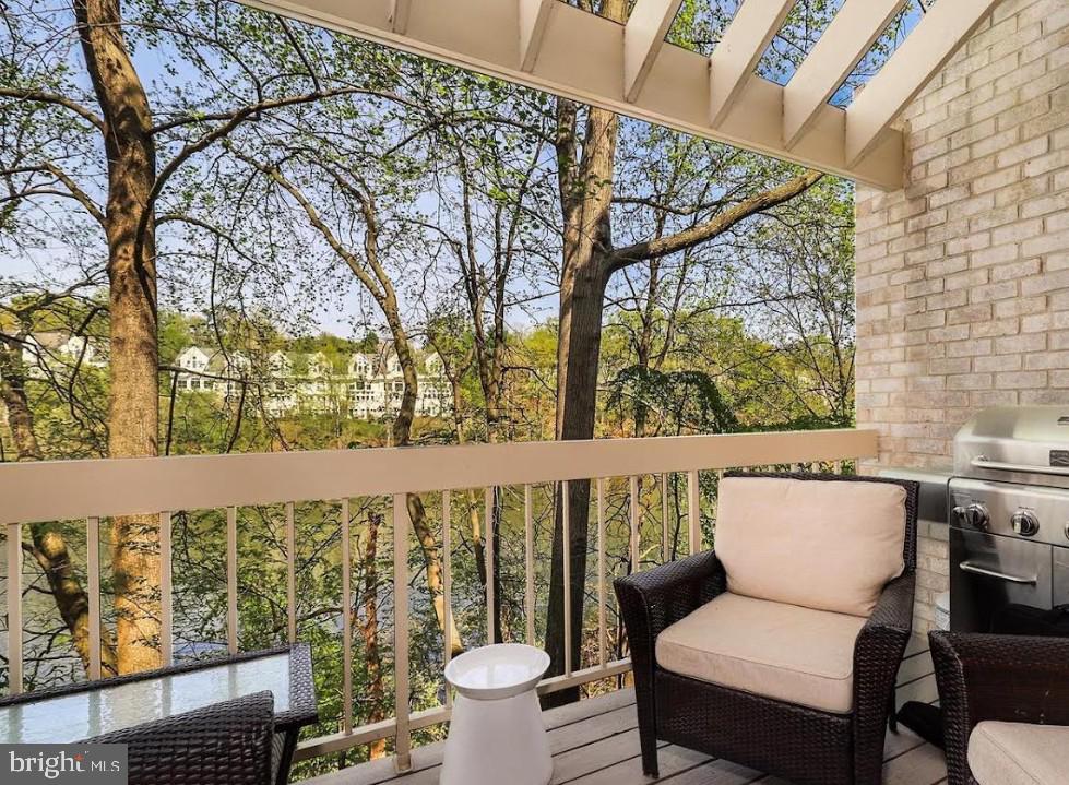 11128 Boathouse Court, Unit 87 Reston, VA 20191 - Photo 2 of 2