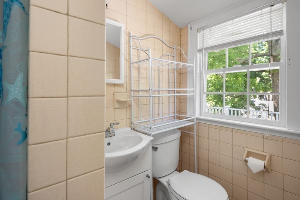 18 Stoddard Road Hingham, MA 02043 - Photo 15 of 30