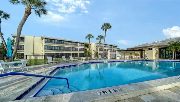 $995,000 | 19 Whispering Sands Drive, Unit 204, Sarasota, FL 34242