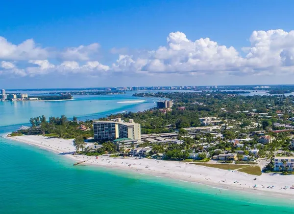 $995,000 | 19 Whispering Sands Drive, Unit 204, Sarasota, FL 34242