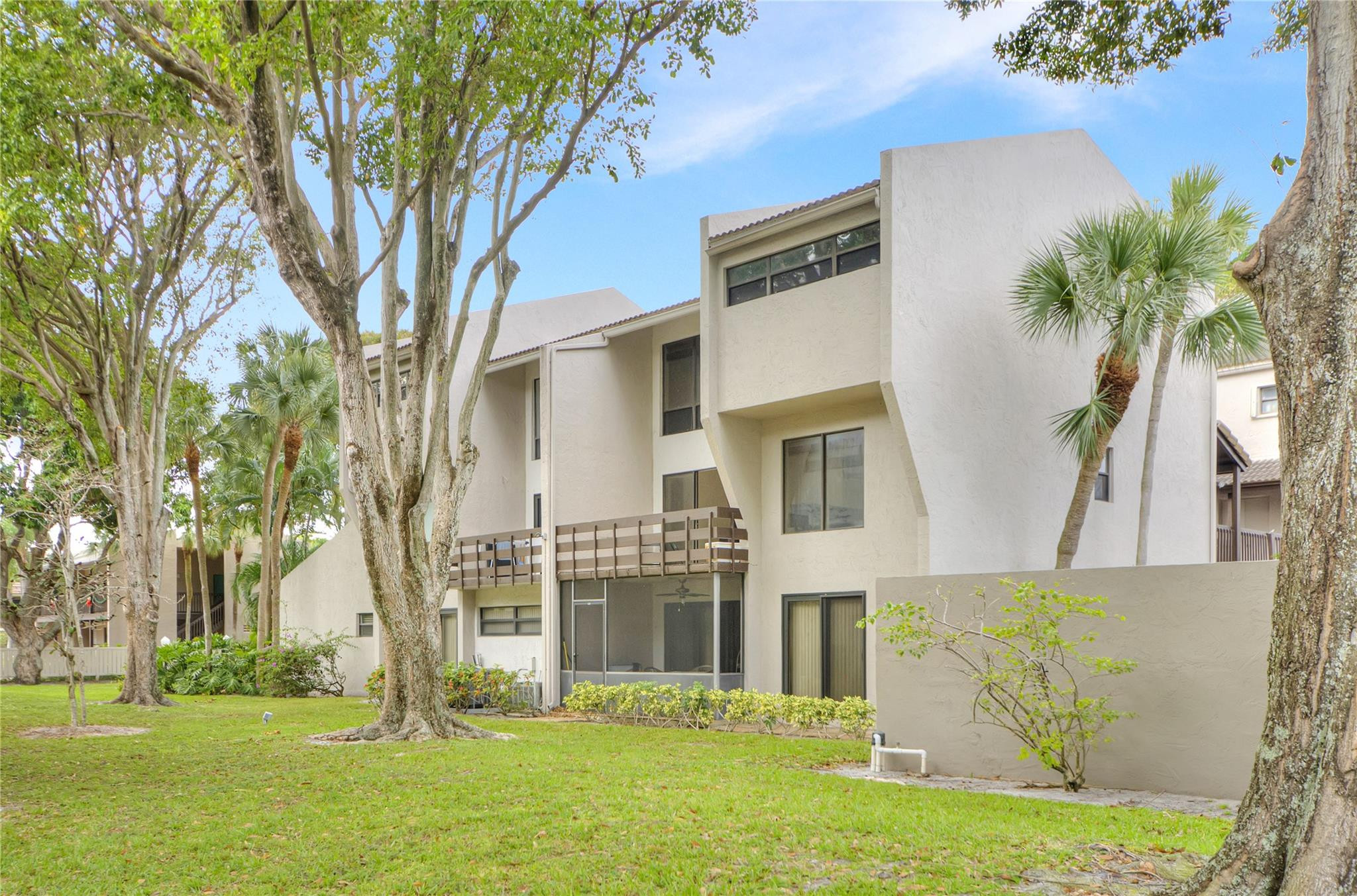 149 Northwest 70th Street, Unit 305C Boca Raton, FL 33487 - Photo 1 of 32 Photo 1