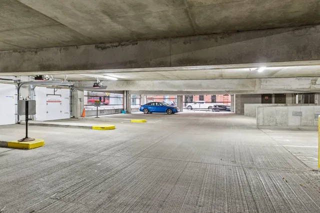 $370,000 | 300 Wall Street, Unit 203, St. Paul, MN 55101