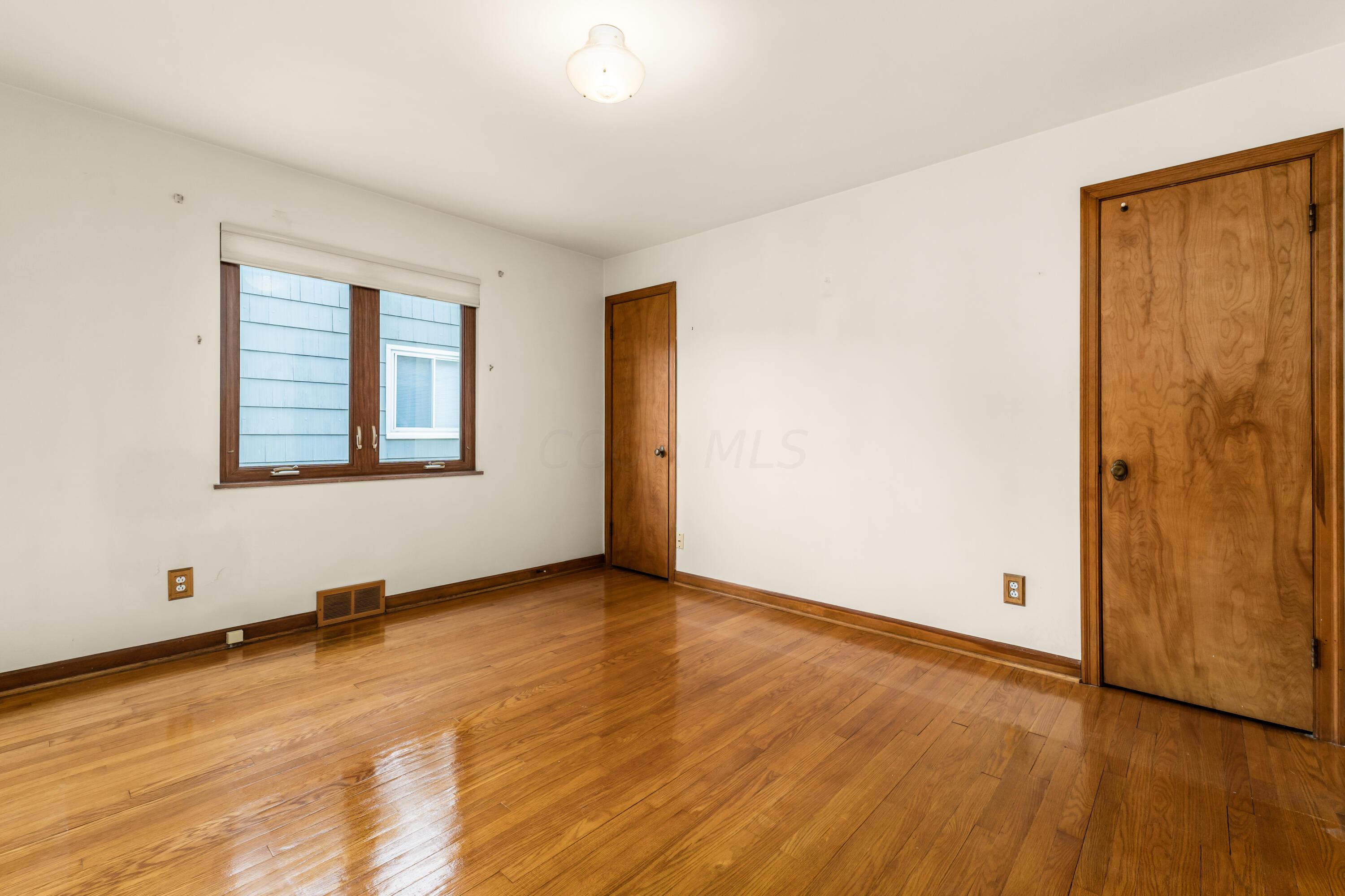 2056 Inchcliff Road Columbus, OH 43221 - Photo 21 of 52 020_ Rd Columbus OH 43221 USA