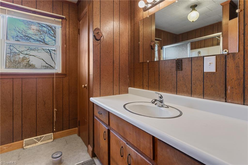 5850 Old Rural Hall Road Winston-Salem, NC 27105 - Photo 19 of 36 Gallery Image 19