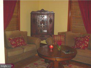 338 Chestnut Street Spring City, PA 19475 - Photo 3 of 5