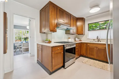 $1,950,000 | 15 Blair Avenue, Piedmont, CA 94611