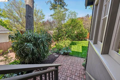 $1,950,000 | 15 Blair Avenue, Piedmont, CA 94611