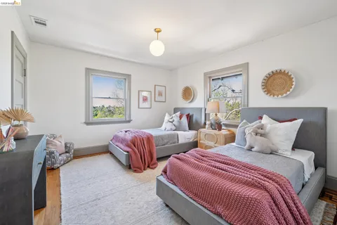 $1,950,000 | 15 Blair Avenue, Piedmont, CA 94611