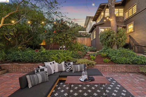 $1,950,000 | 15 Blair Avenue, Piedmont, CA 94611