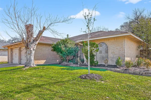 $1,900 | 927 Comstock Springs Drive, Katy, TX 77450