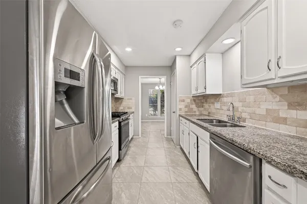 $1,900 | 927 Comstock Springs Drive, Katy, TX 77450