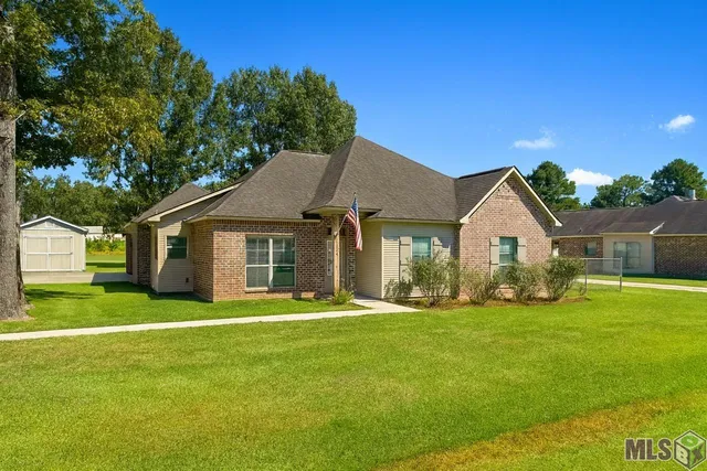 $249,900 | 19234 Plantation Trace Drive, Livingston, LA 70754