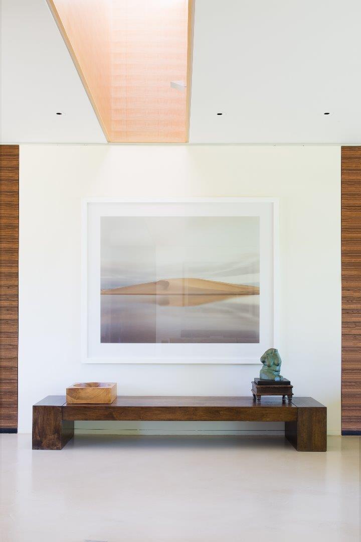 12950 Robleda Road Los Altos Hills, CA 94022 - Photo 14 of 39 a bathroom with a bathtub