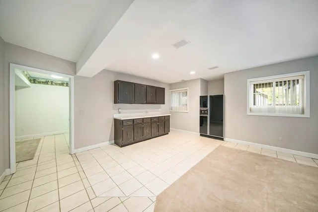 $685,000 | 1989 Stonebridge Drive North, Ann Arbor, MI 48108