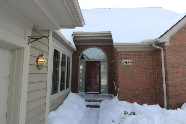 $669,500 | 1989 Stonebridge Drive North, Ann Arbor, MI 48108