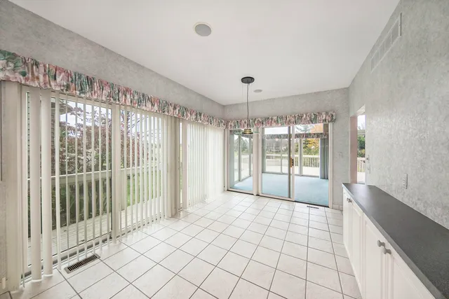 $669,500 | 1989 Stonebridge Drive North, Ann Arbor, MI 48108