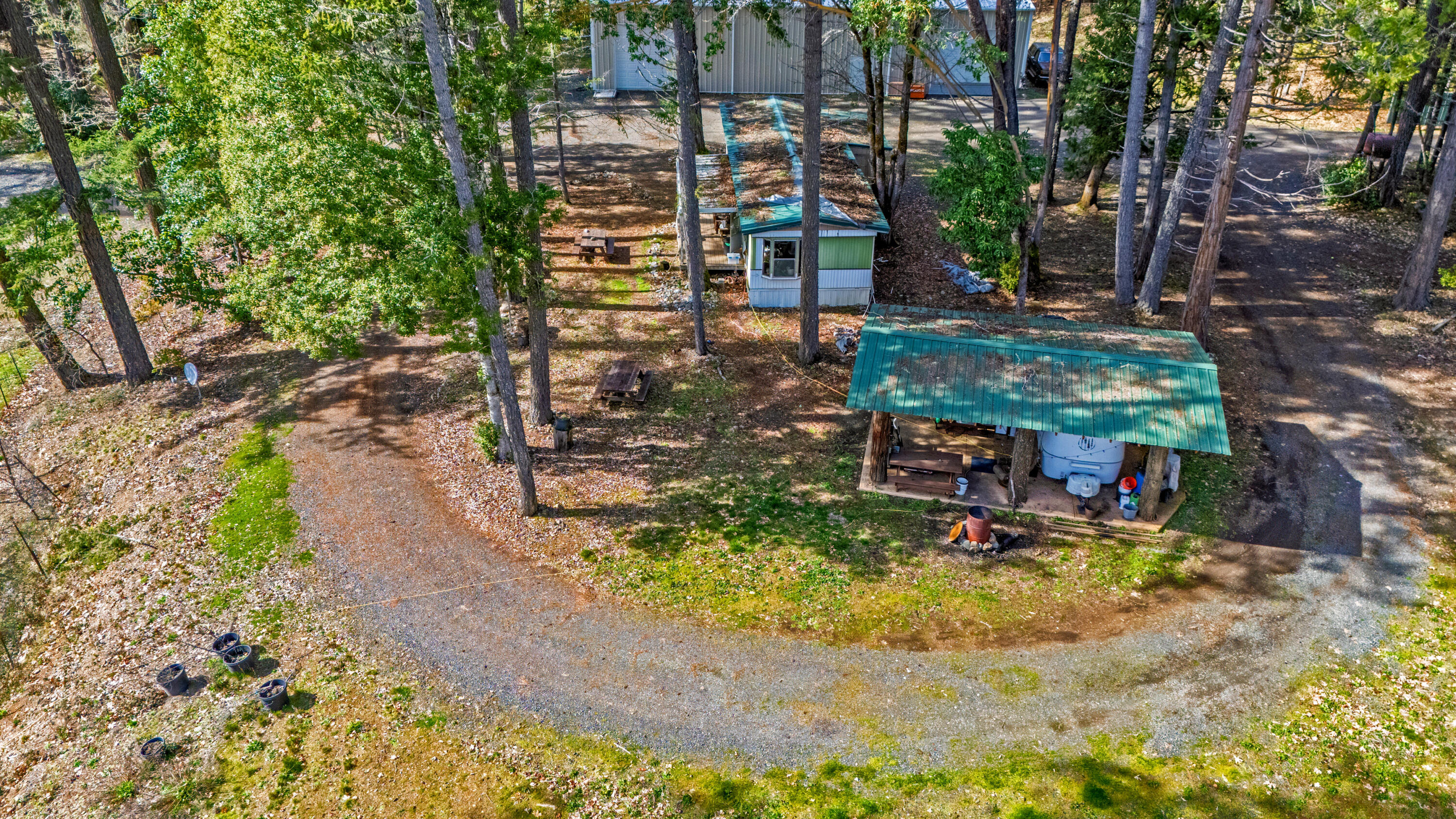 9439 Holland Loop Road Cave Junction, OR 97523 - Photo 3 of 23 9439-4