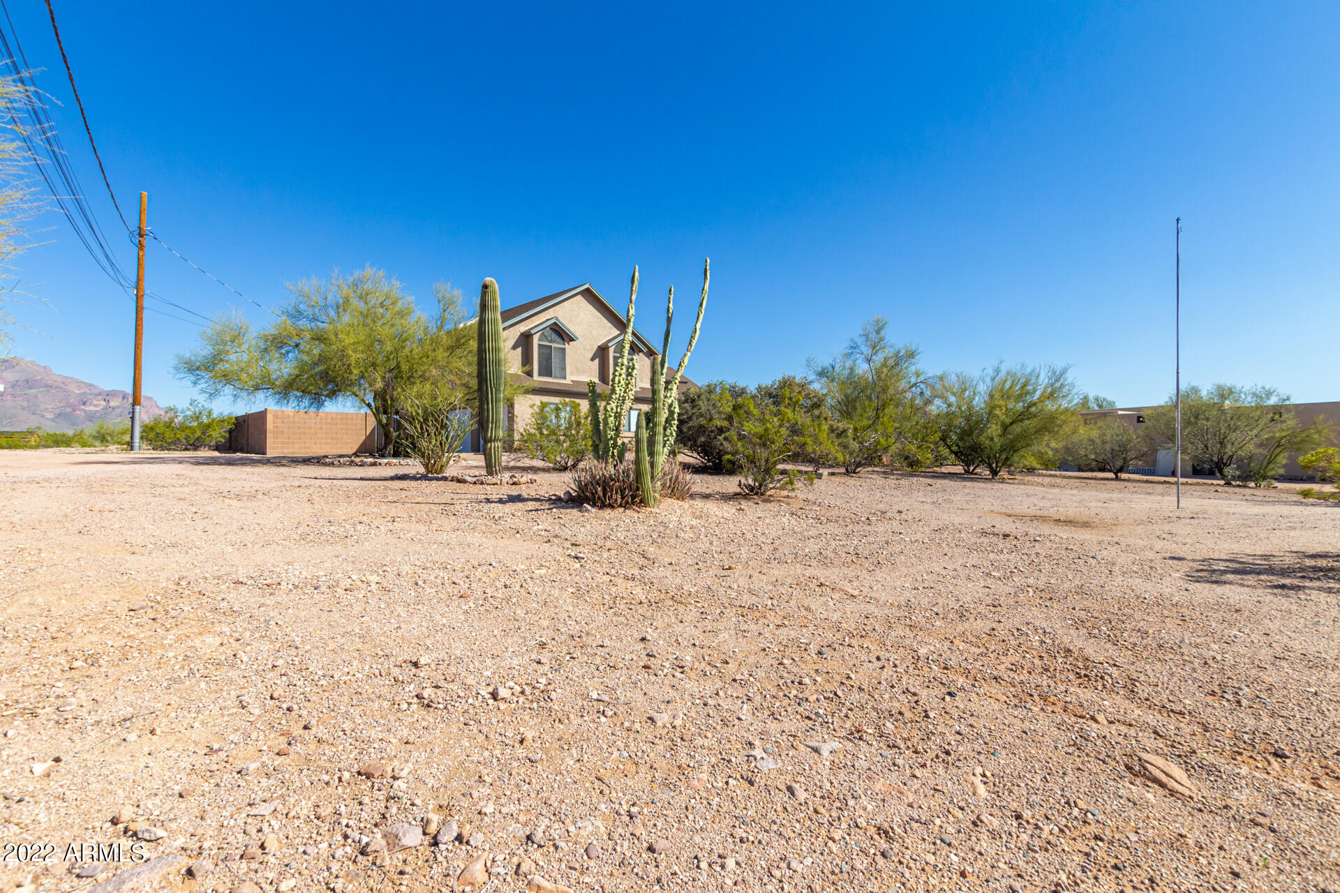 1615 South Mountain View Road Apache Junction, AZ 85119 - Photo 4 of 50 02 - Mountain View