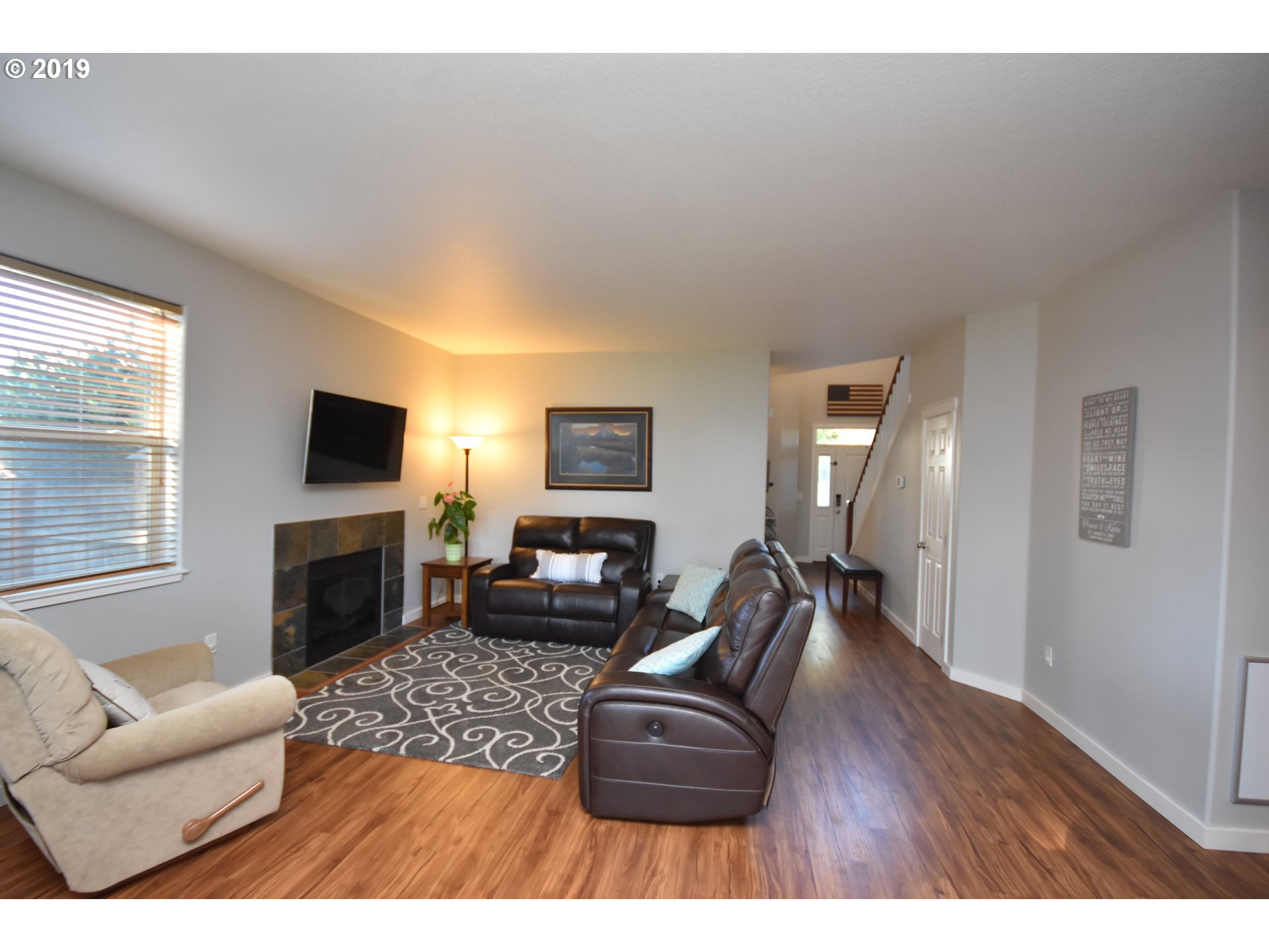 216 Emma Lane Newberg, OR 97132 - Photo 6 of 26 Gallery Image 6