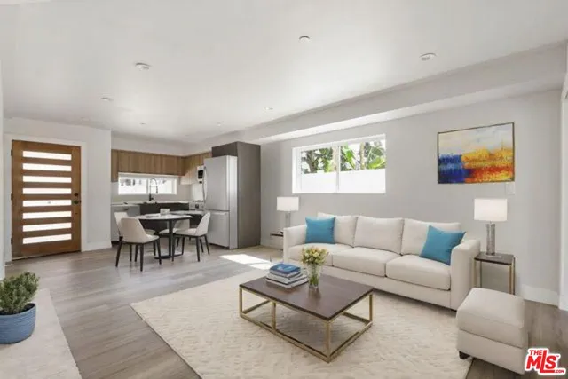 $2,704 | 716 West 41st Place, Unit 4, Los Angeles, CA 90037