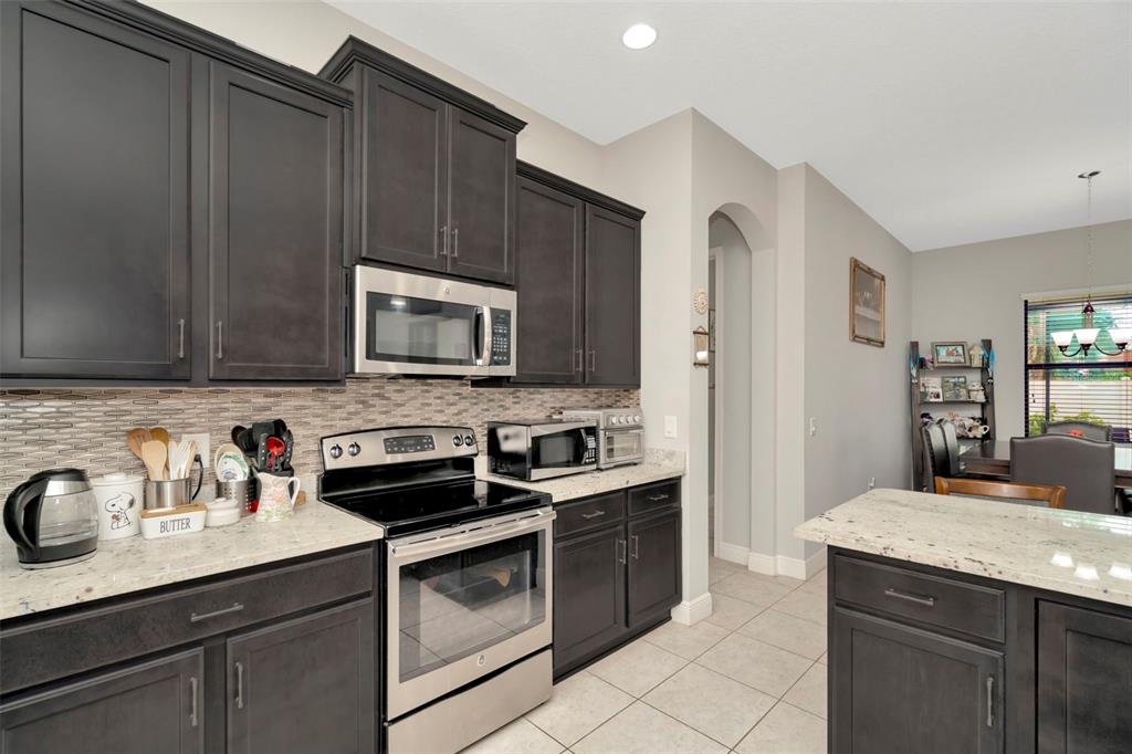 11026 Brahman Ranch Circle Riverview, FL 33578 - Photo 14 of 42