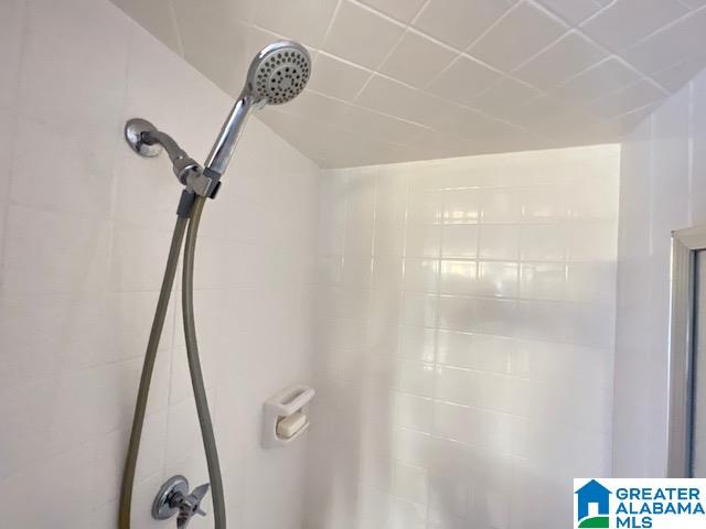 2000 Henry Road Anniston, AL 36207 - Photo 10 of 34