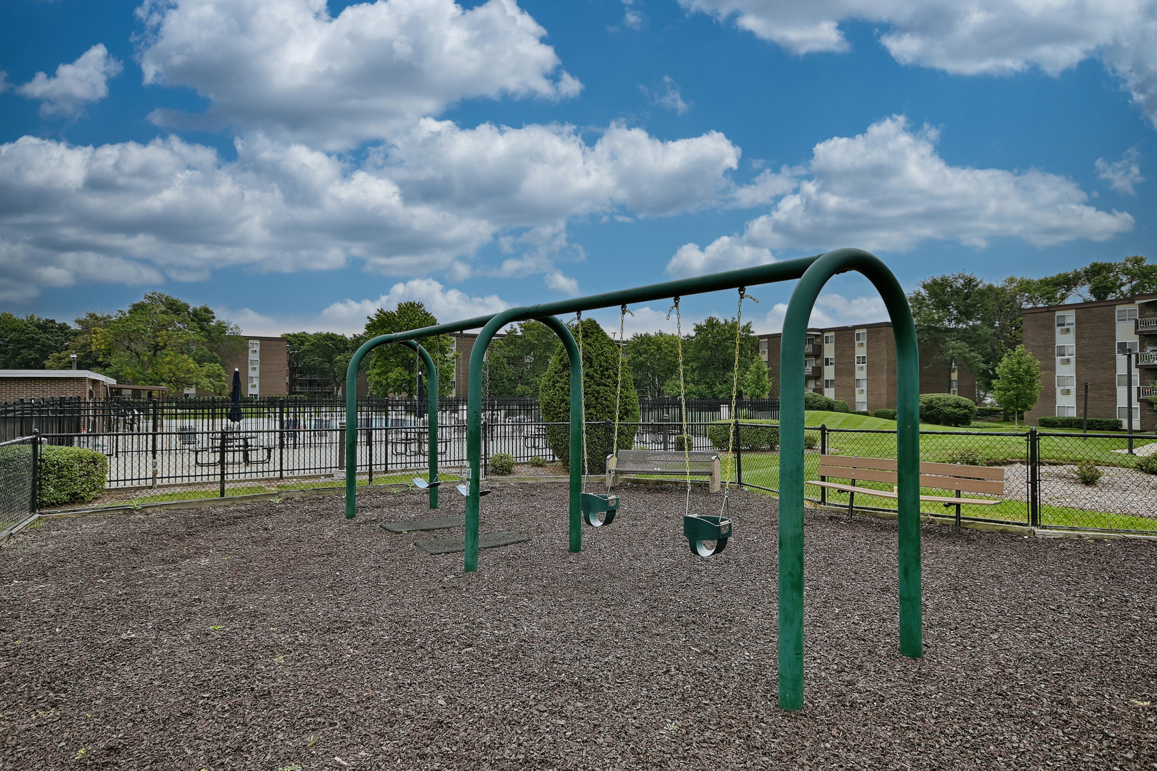 1321 South Finley Road, Unit 422 Lombard, IL 60148 - Photo 36 of 37 Gallery Image 36